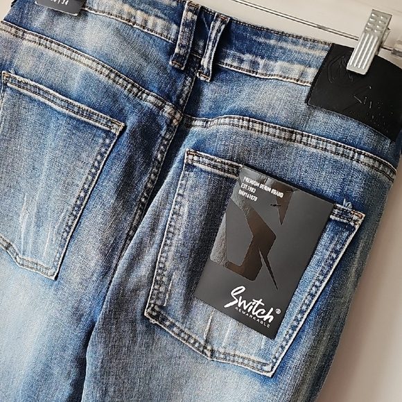 Men's Blue Distressed Jeans Tall Length. Size 36x34 - Picture 13 of 14